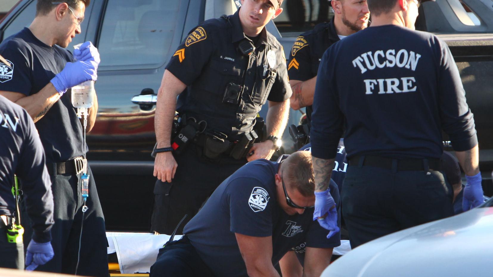 1 killed, 1 wounded in shooting outside popular Tucson restaurant